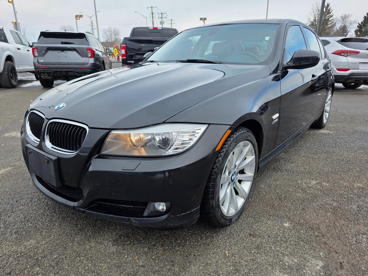 2011 BMW 328 i xDrive 4dr All-wheel Drive Sedan Photo2