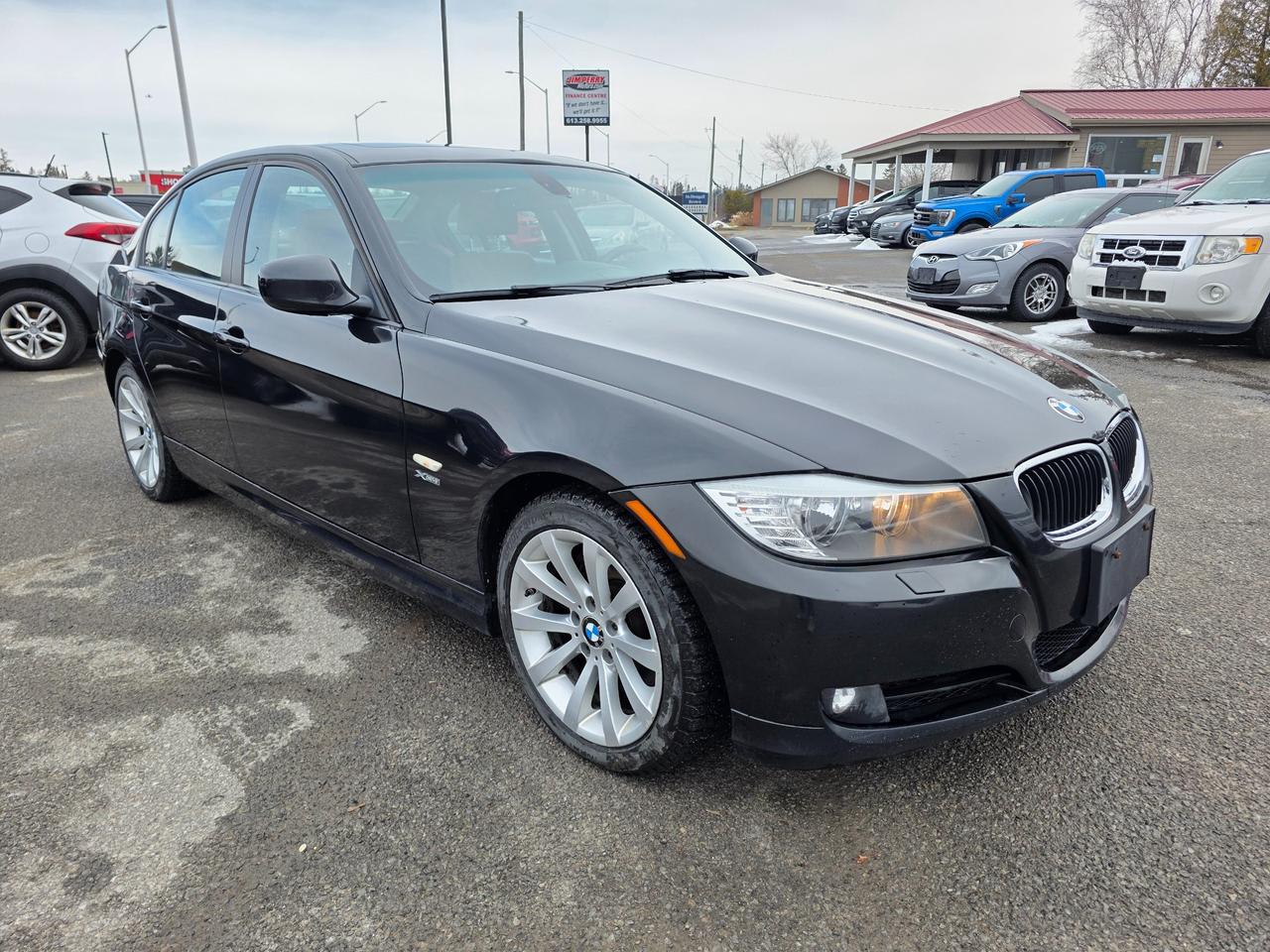 2011 BMW 328 i xDrive 4dr All-wheel Drive Sedan Photo0