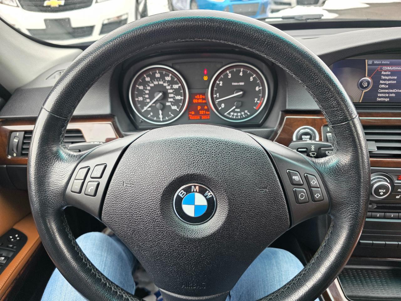 2011 BMW 328 i xDrive 4dr All-wheel Drive Sedan Photo