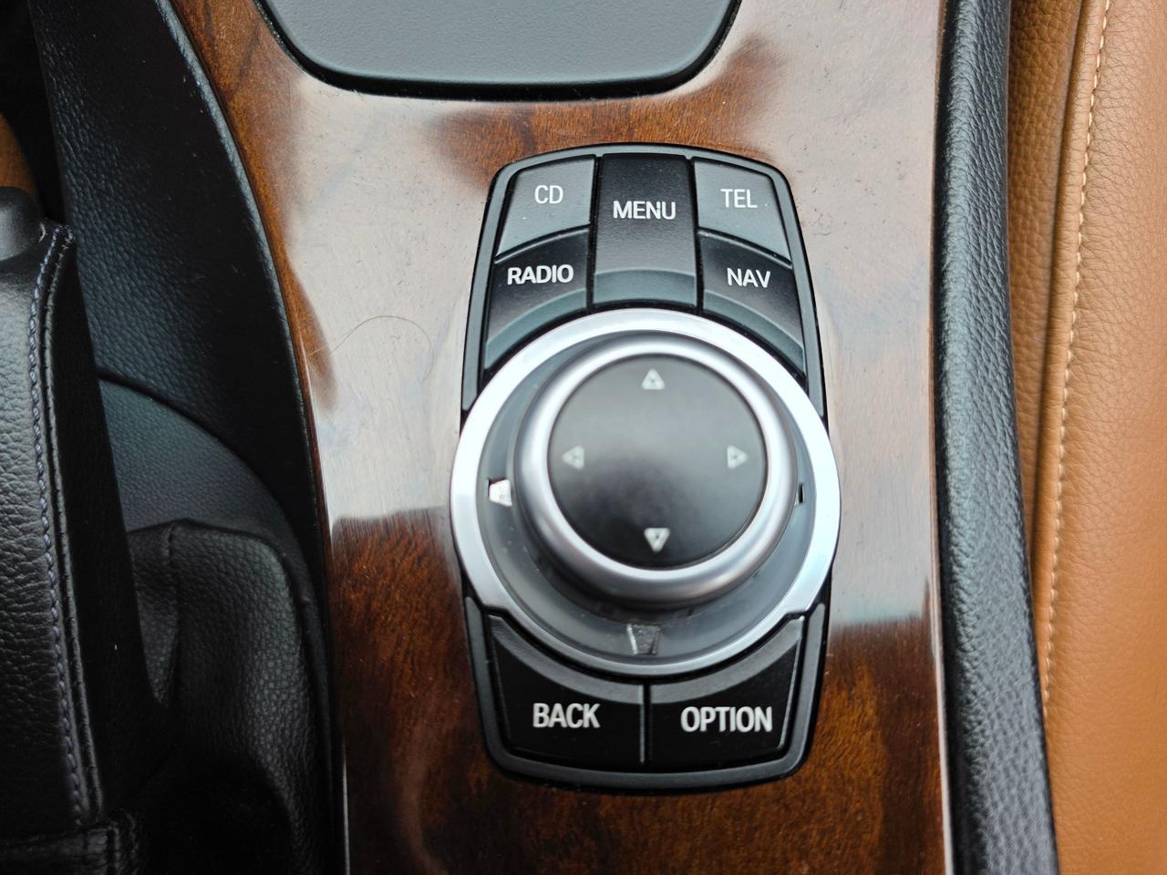 2011 BMW 328 i xDrive 4dr All-wheel Drive Sedan Photo