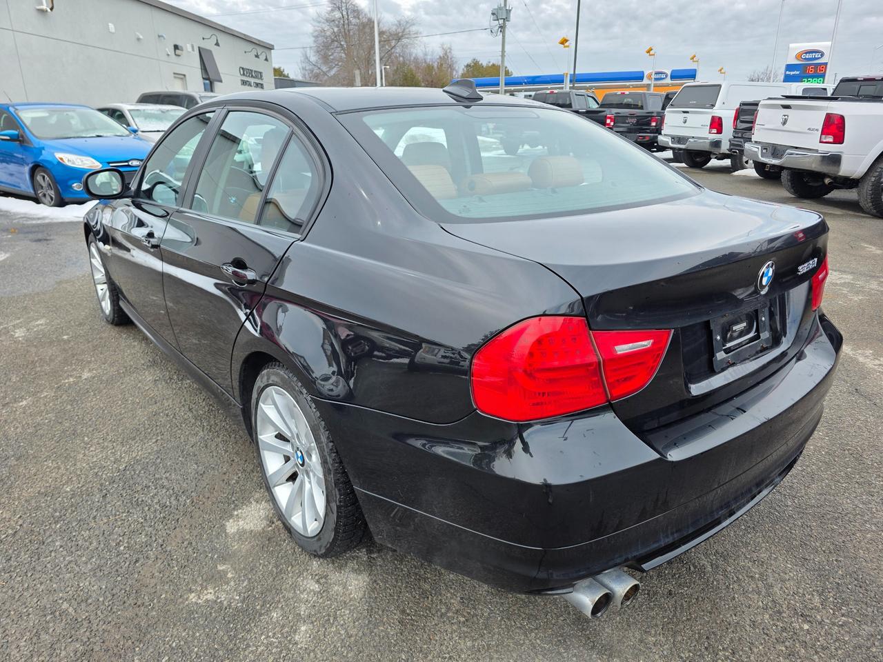 2011 BMW 328 i xDrive 4dr All-wheel Drive Sedan Photo