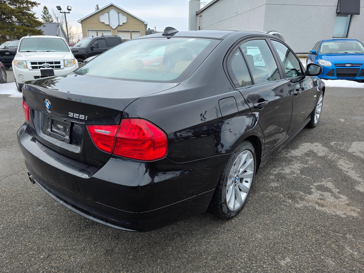2011 BMW 328 i xDrive 4dr All-wheel Drive Sedan Photo