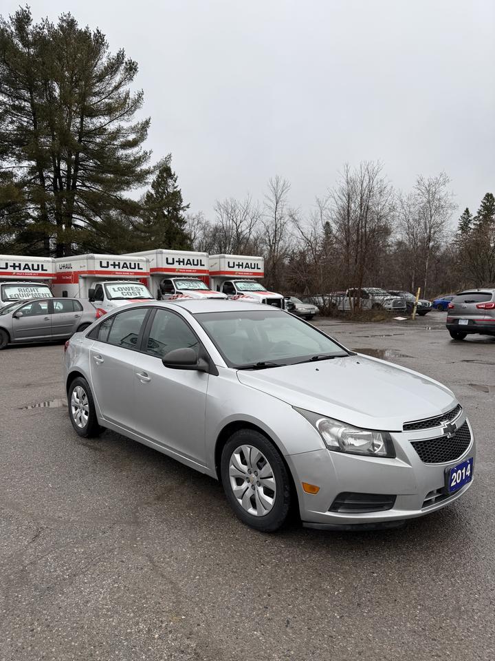 2014 Chevrolet Cruze 2LS Photo2