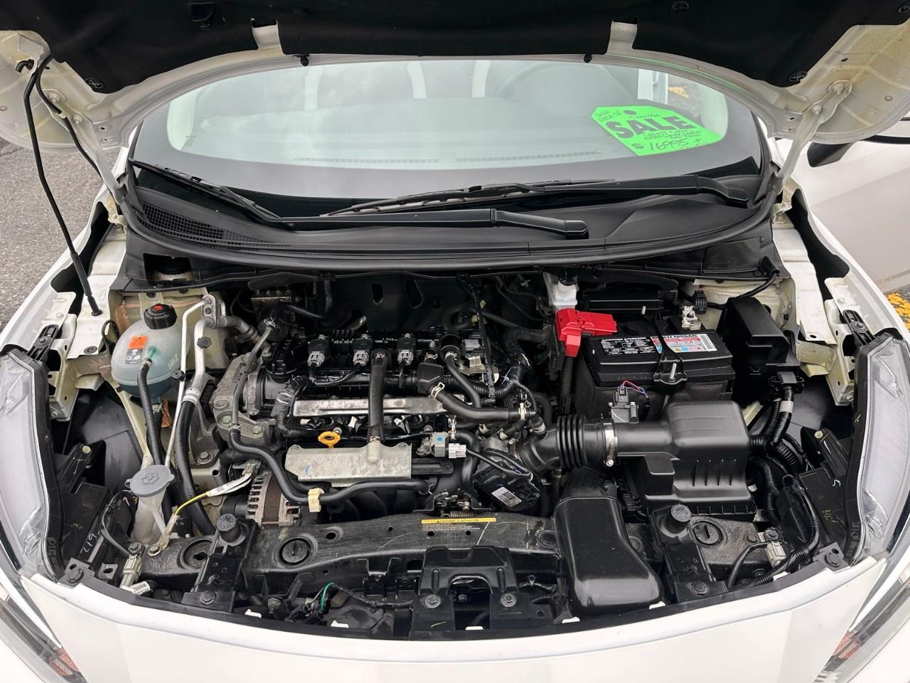 2021 Nissan Versa SV CVT Photo
