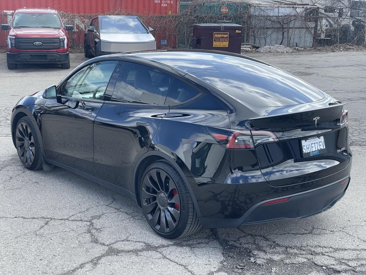 2023 Tesla Model Y Performance AWD   1 Owner! Clean! No Extra Fees! Photo