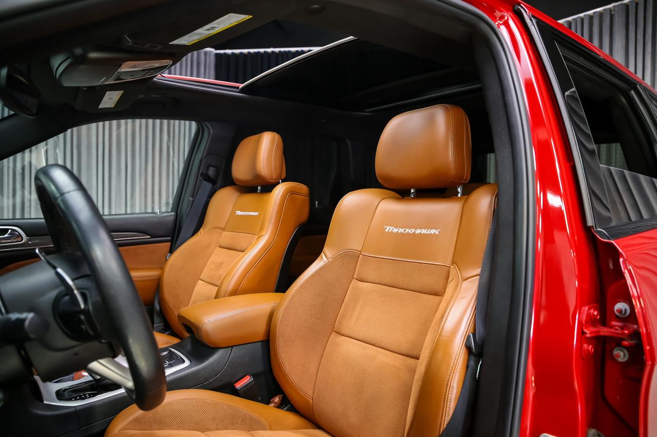2018 Jeep Grand Cherokee TRACKHAWK 4X4 707HP ORANGEINT ADAPTVCRUZ ROOF Photo