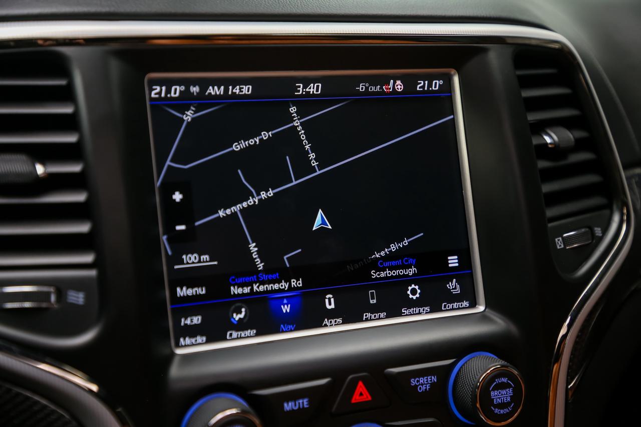 2018 Jeep Grand Cherokee TRACKHAWK 4X4 707HP ORANGEINT ADAPTVCRUZ ROOF Photo