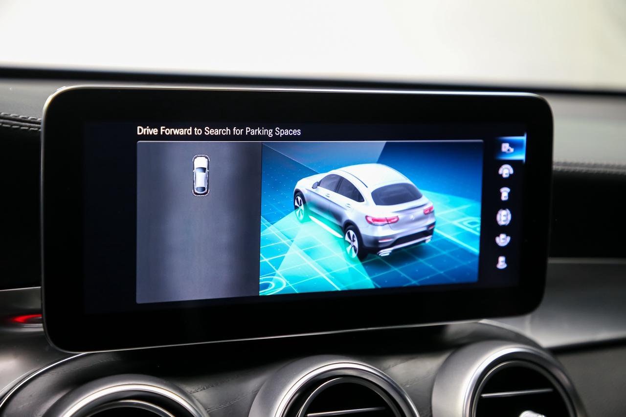 2022 Mercedes-Benz GLC 300 COUPE 4MATIC AMG LINE PREMIUMPKG NOACCDNT Photo