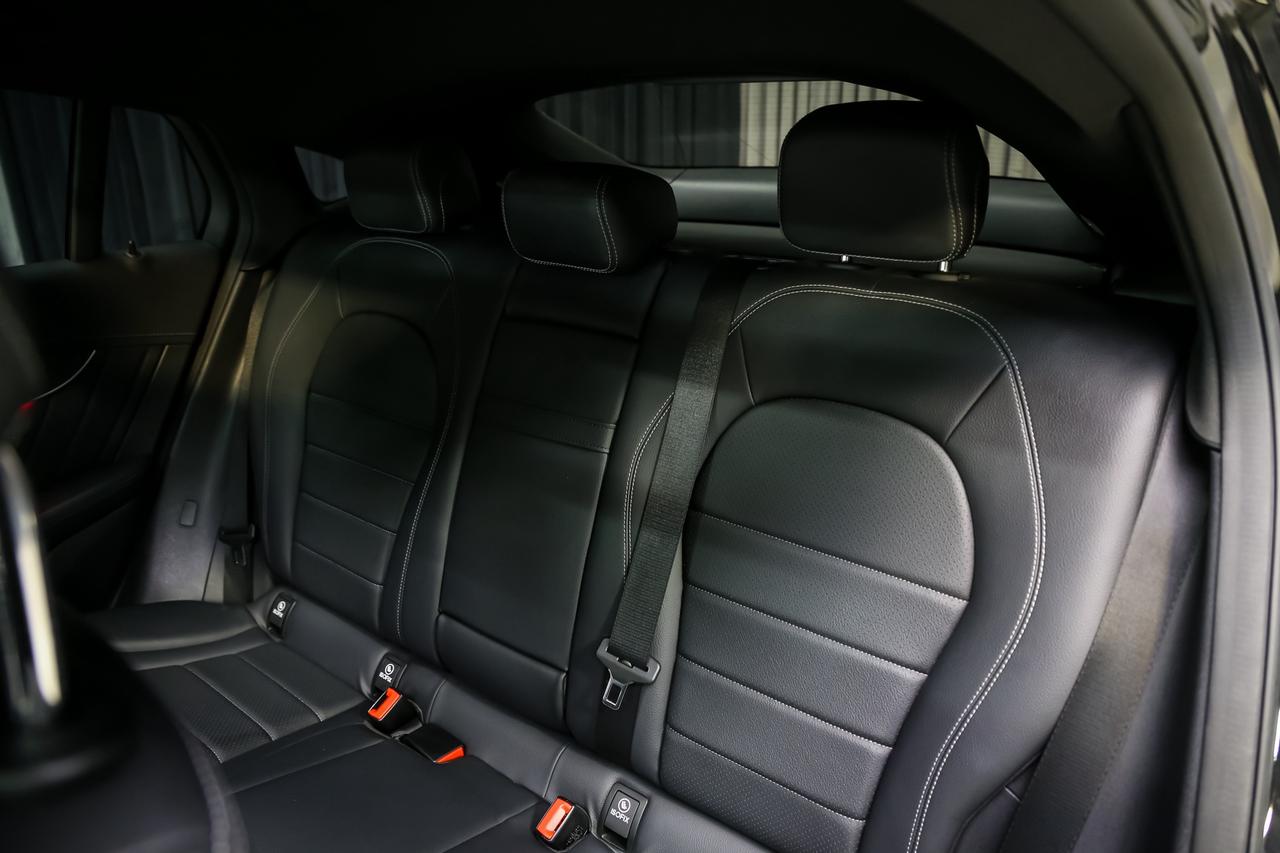 2022 Mercedes-Benz GLC 300 COUPE 4MATIC AMG LINE PREMIUMPKG NOACCDNT Photo