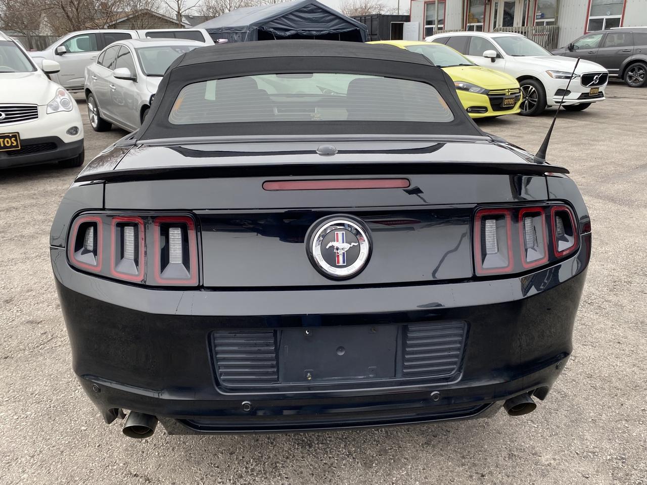 2014 Ford Mustang 2DR CONV V6 PREMIUM Photo3