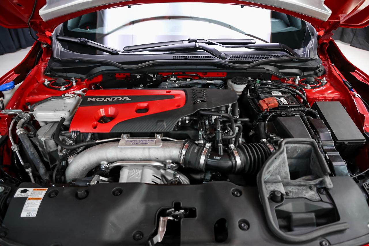 2018 Honda Civic Type R MANUAL 306HP BREMBO VERYLOWKM NOACCIDENT PRISTINE Photo