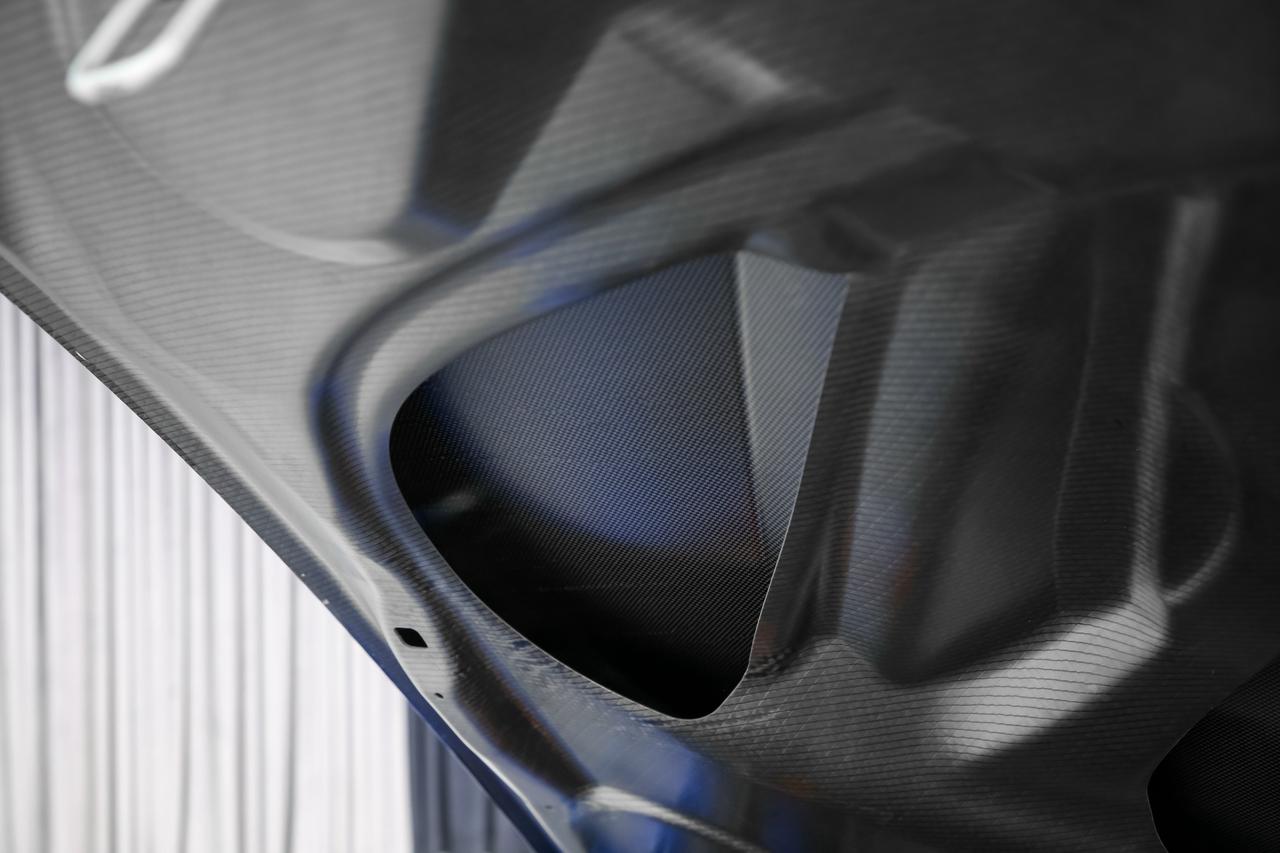 2020 BMW M2 CS 444HP MANUAL GOLDRIM CARBONROOF CUSTOMEXHAUST Photo