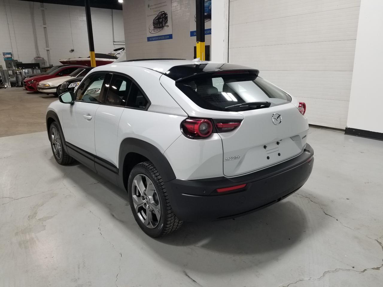 2022 Mazda MX-30 EV GT Front-Wheel Drive Sport Utility Photo4