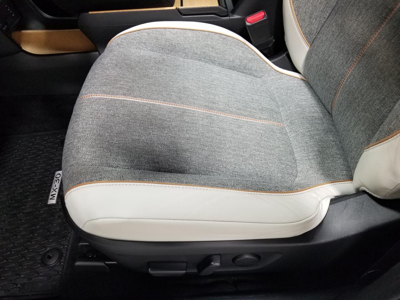2022 Mazda MX-30 EV GT Front-Wheel Drive Sport Utility Photo
