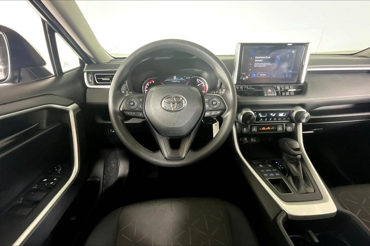 2024 Toyota RAV4 LE AWD Photo
