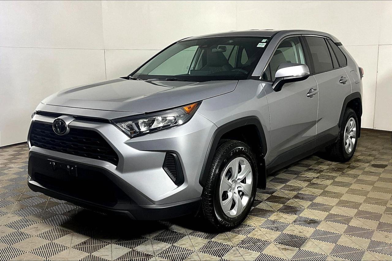 2024 Toyota RAV4 LE AWD Photo