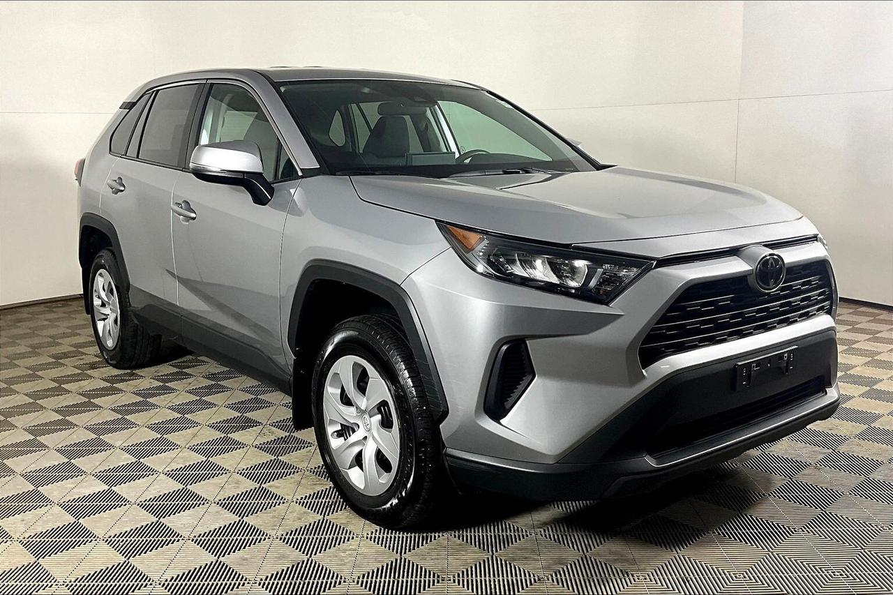 2024 Toyota RAV4 LE AWD Photo