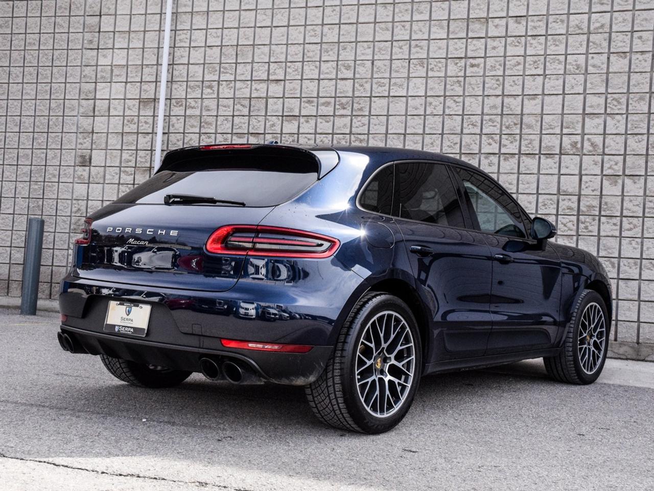 2018 Porsche Macan  Photo