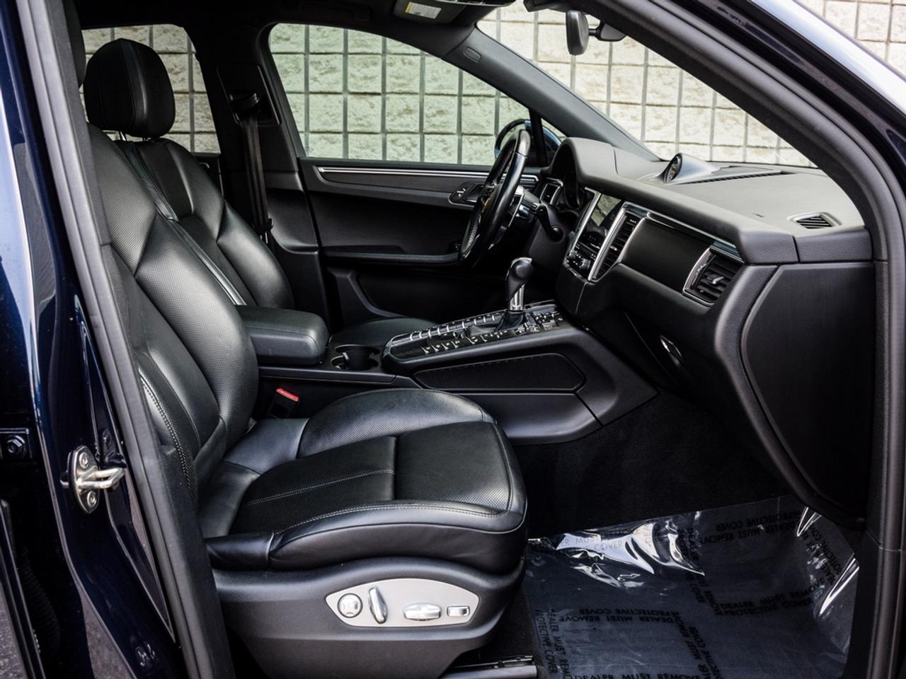 2018 Porsche Macan  Photo