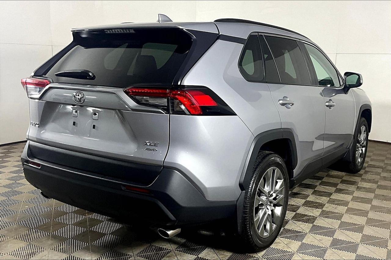 2023 Toyota RAV4 XLE AWD Photo