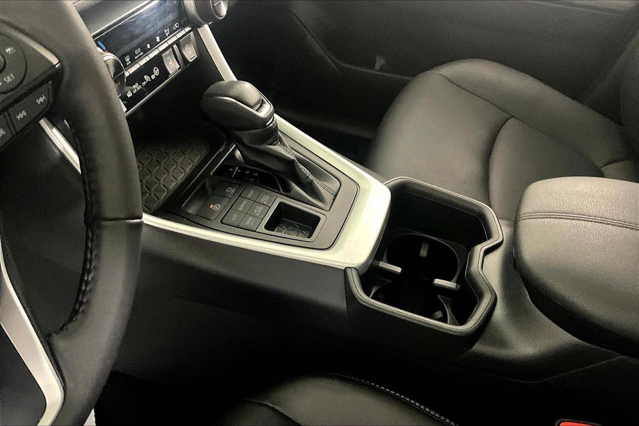 2023 Toyota RAV4 XLE AWD Photo