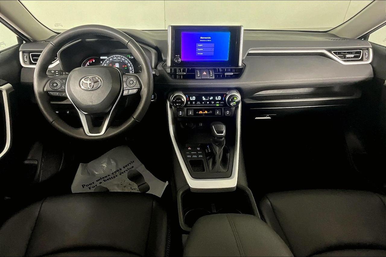 2023 Toyota RAV4 XLE AWD Photo