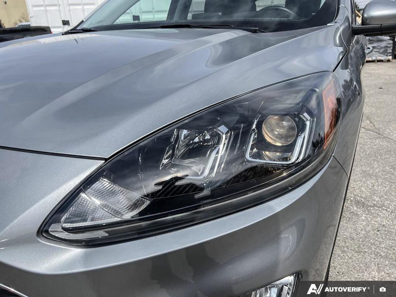 2022 Ford Escape SEL Hybrid   NAV   LEATHER   SUNROOF Photo