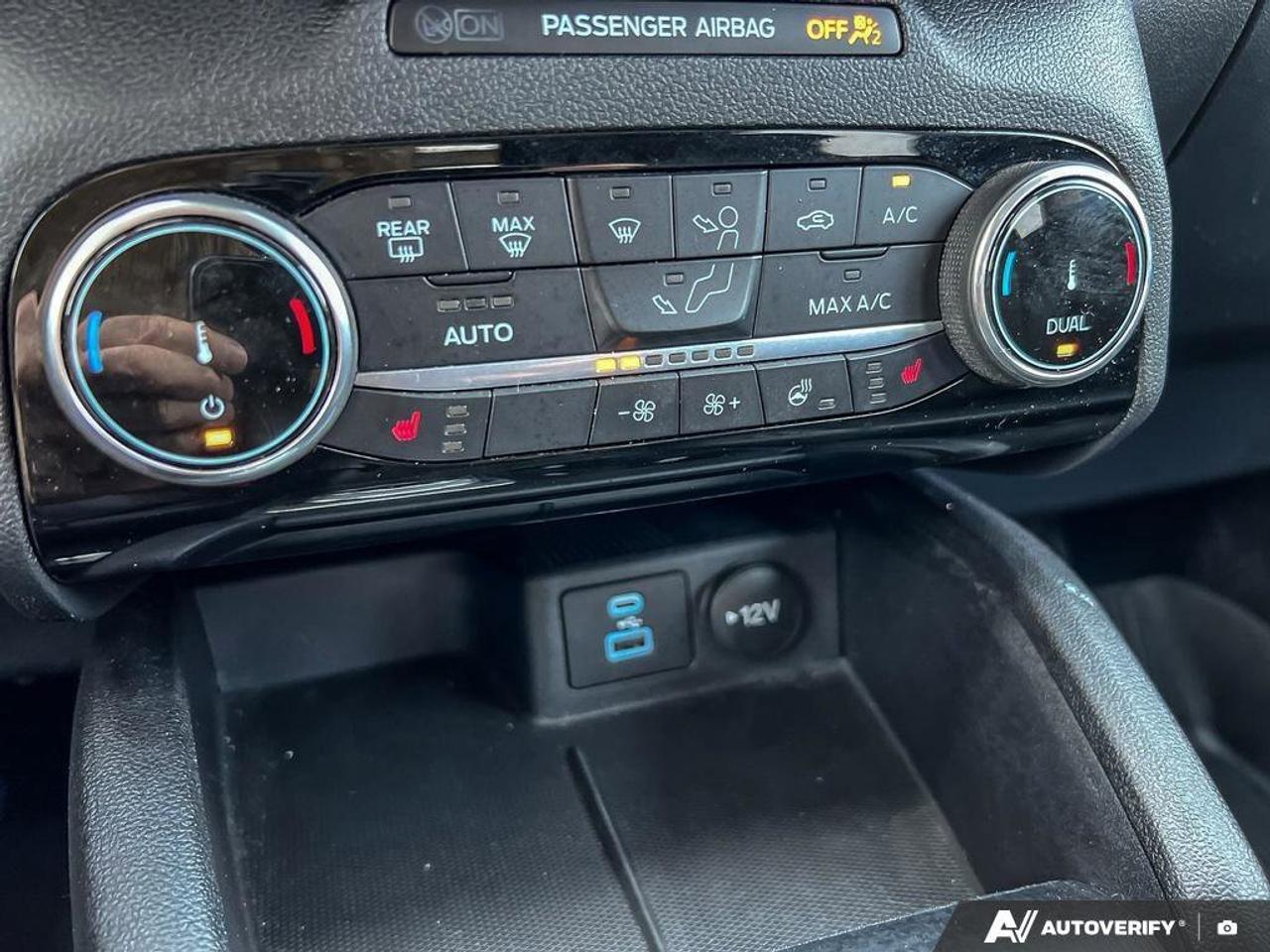 2022 Ford Escape SEL Hybrid   NAV   LEATHER   SUNROOF Photo