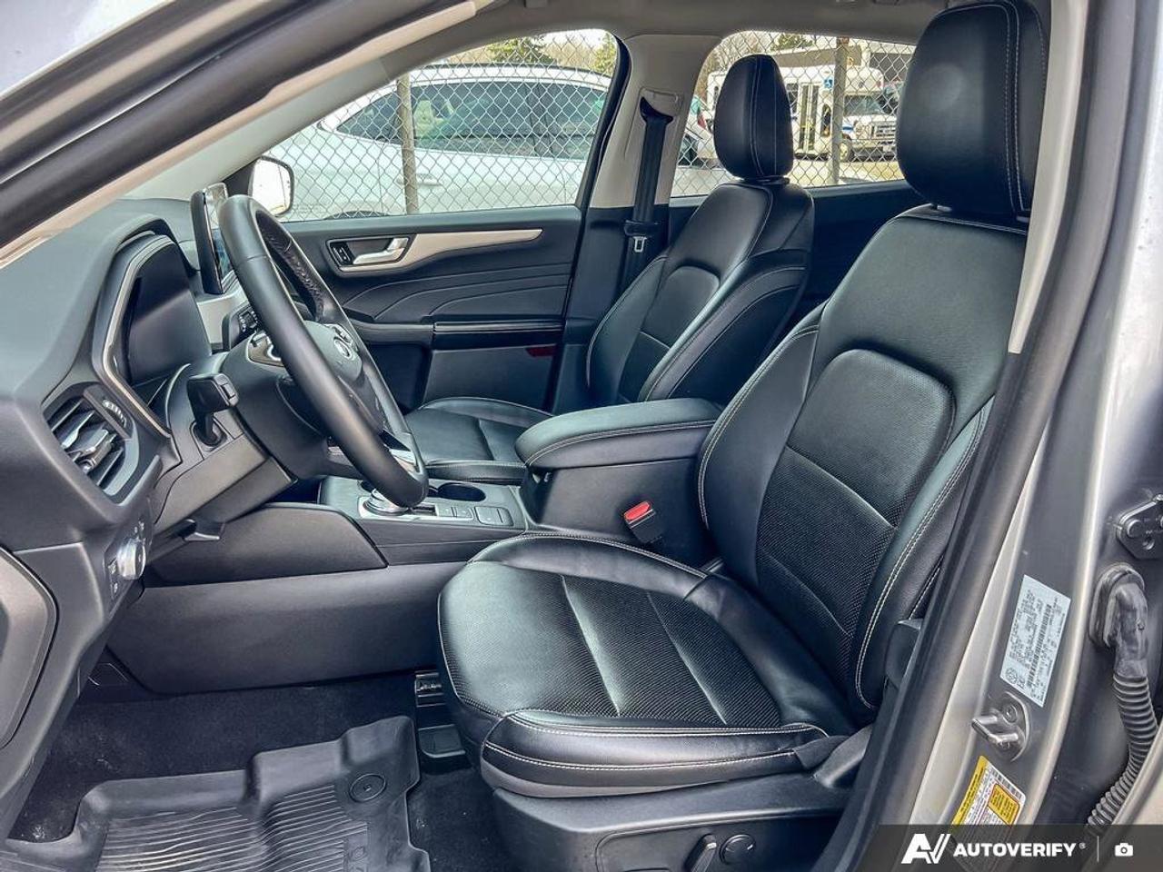 2022 Ford Escape SEL Hybrid   NAV   LEATHER   SUNROOF Photo