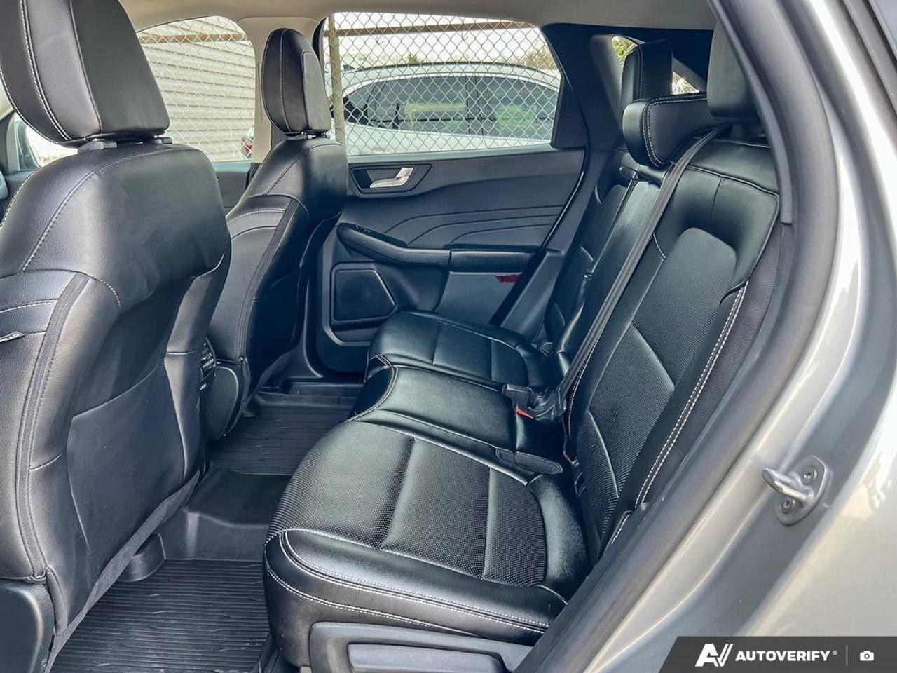 2022 Ford Escape SEL Hybrid   NAV   LEATHER   SUNROOF Photo