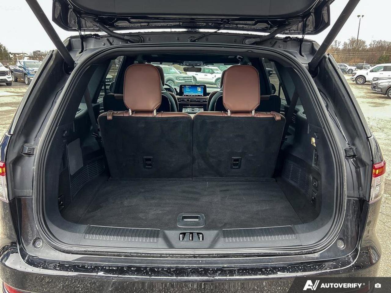 2025 Lincoln Aviator Reserve   HTD STEER WHEEL   HTD FRNT SEATS Photo