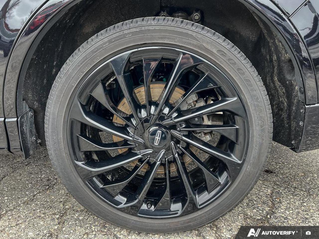 2025 Lincoln Aviator Reserve   HTD STEER WHEEL   HTD FRNT SEATS Photo