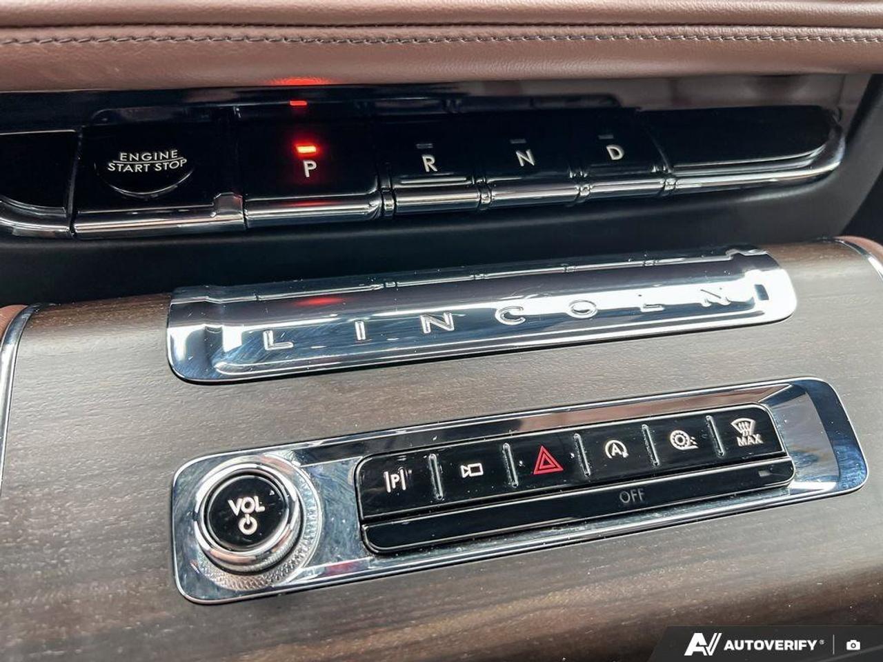 2025 Lincoln Aviator Reserve   HTD STEER WHEEL   HTD FRNT SEATS Photo