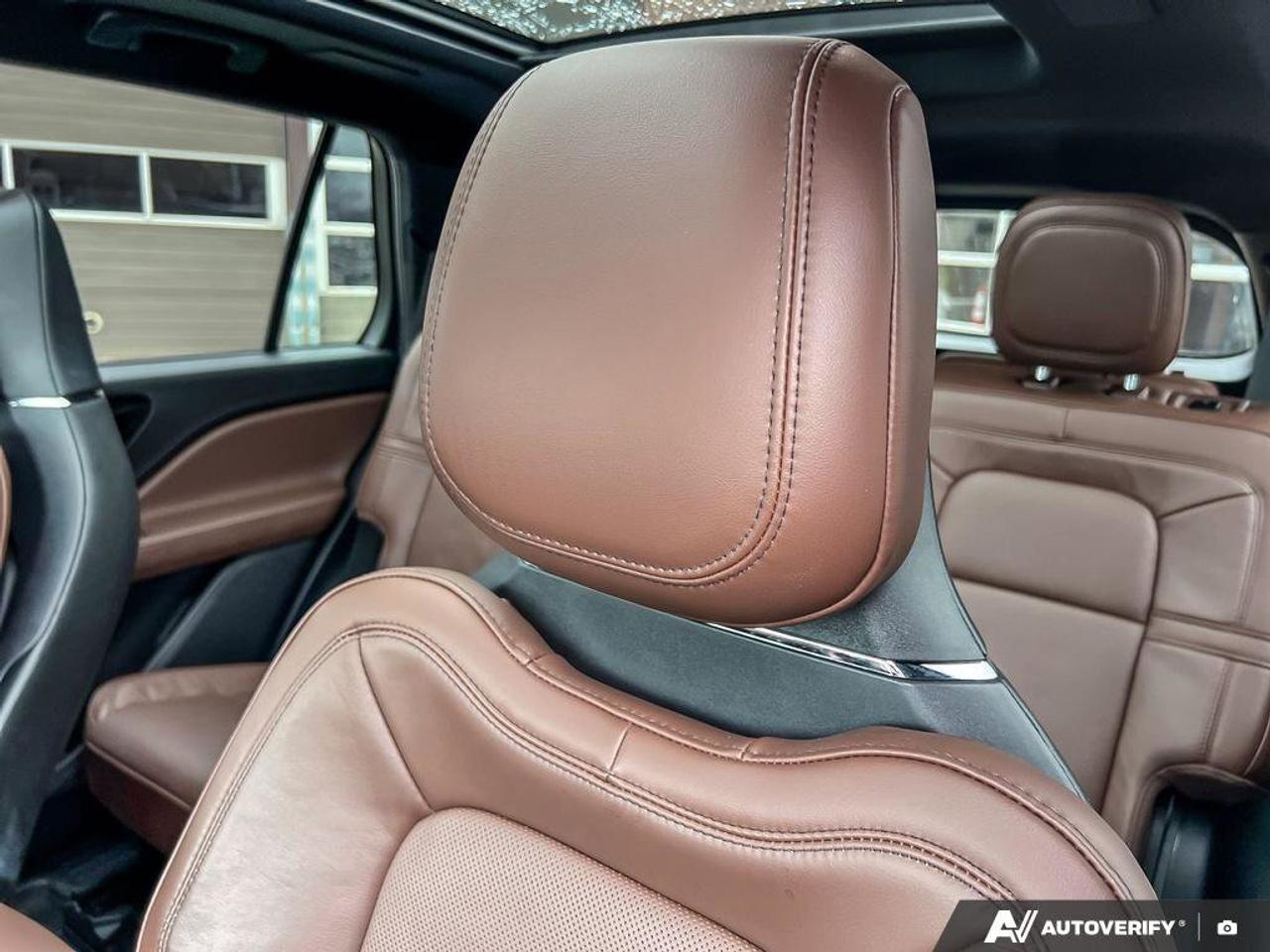 2025 Lincoln Aviator Reserve   HTD STEER WHEEL   HTD FRNT SEATS Photo