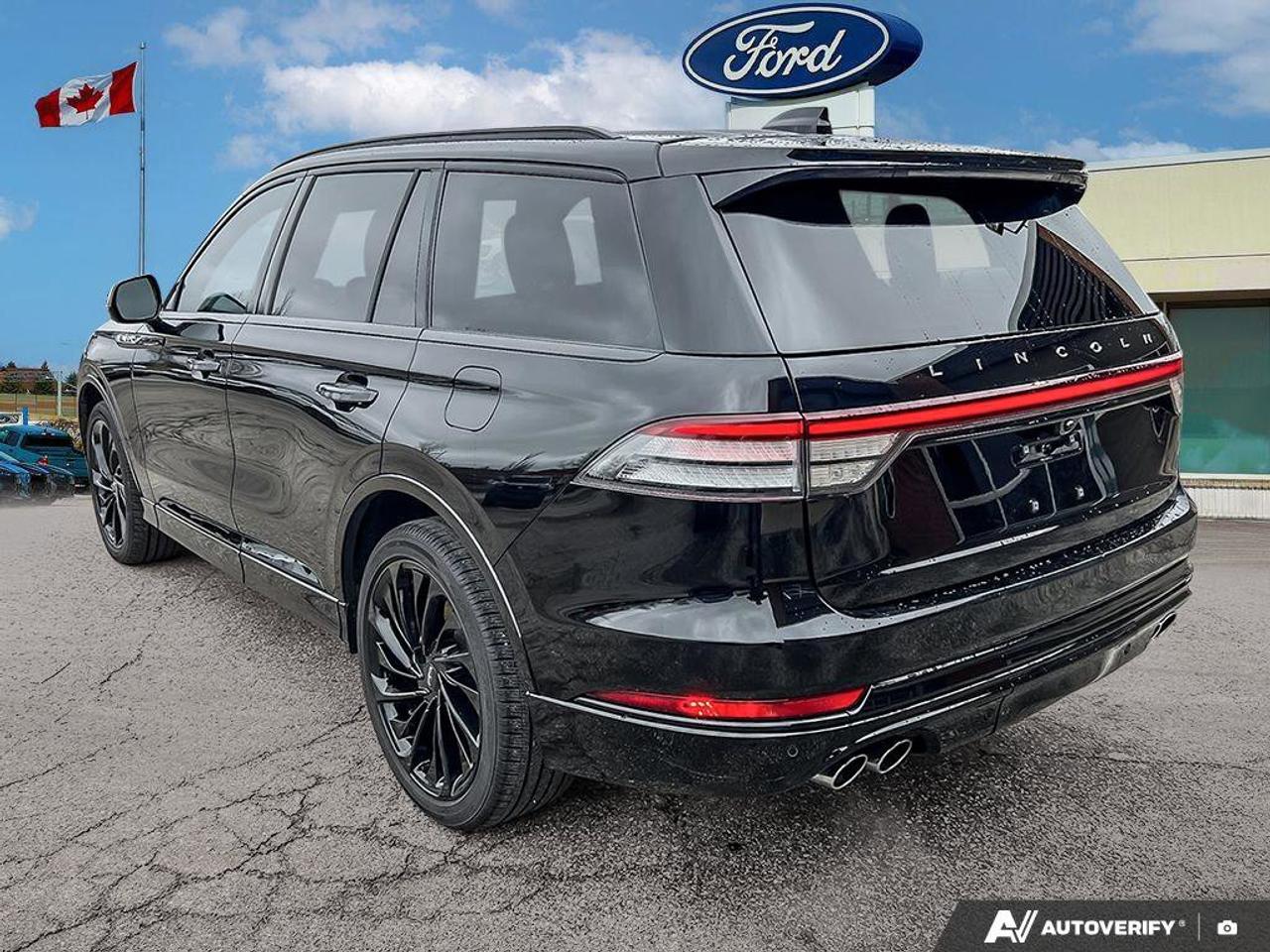 2025 Lincoln Aviator Reserve   HTD STEER WHEEL   HTD FRNT SEATS Photo4