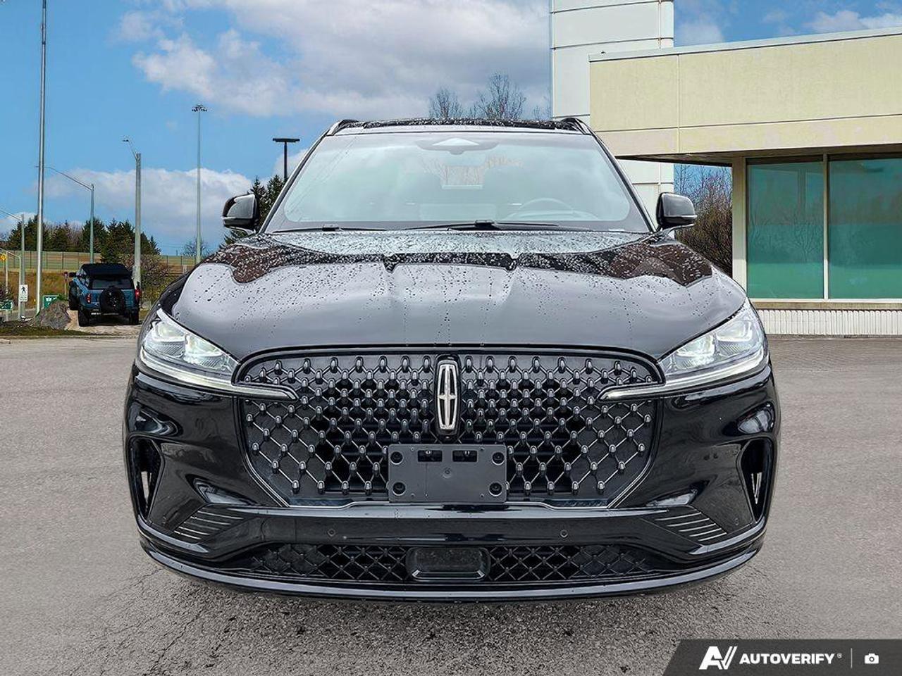 2025 Lincoln Aviator Reserve   HTD STEER WHEEL   HTD FRNT SEATS Photo2