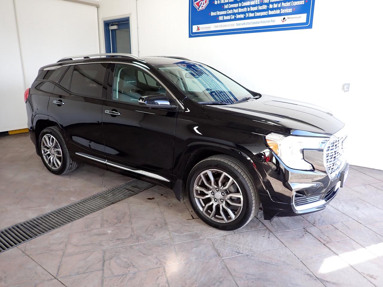 2024 GMC Terrain Denali AWD 4DR LEATHER NAVI SUNROOF Photo0
