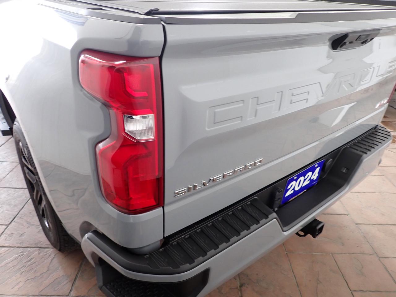 2024 Chevrolet Silverado 1500 RST 4WD CREW CAB 6 PASS 5'8 BOX Photo