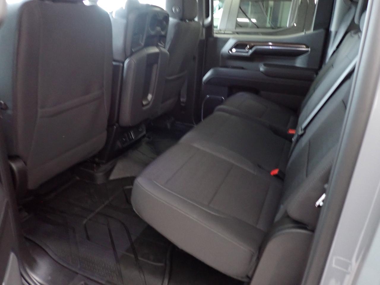 2024 Chevrolet Silverado 1500 RST 4WD CREW CAB 6 PASS 5'8 BOX Photo
