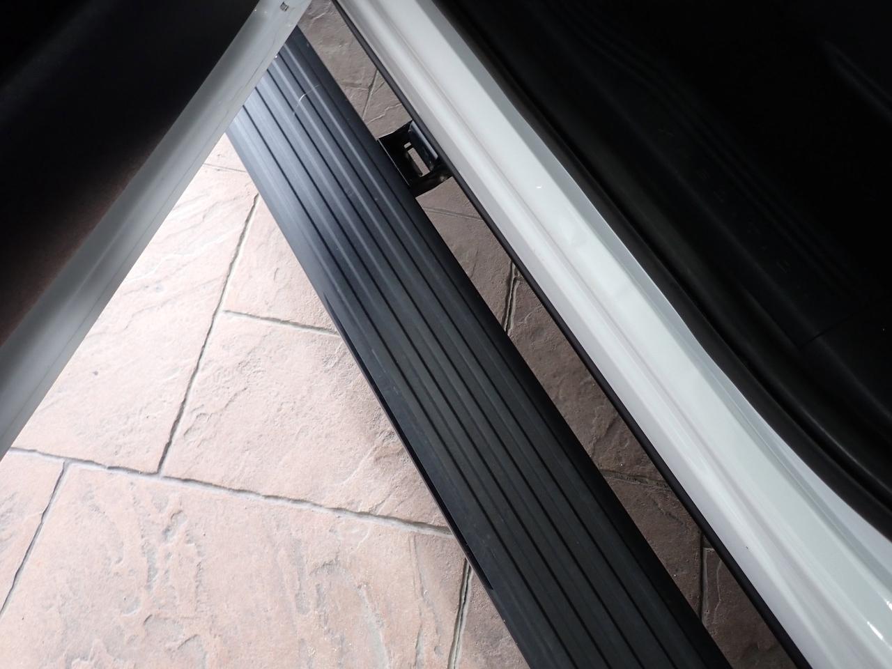 2025 Ford Expedition Platinum Max 4WD LEATHER NAVI SUNROOF BUCKETS 4WD Photo