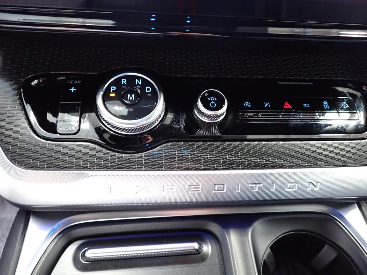 2025 Ford Expedition Platinum Max 4WD LEATHER NAVI SUNROOF BUCKETS 4WD Photo