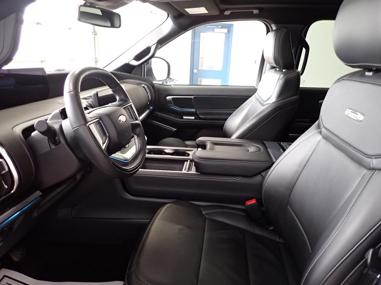 2025 Ford Expedition Platinum Max 4WD LEATHER NAVI SUNROOF BUCKETS 4WD Photo