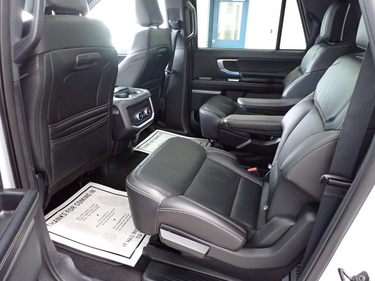 2025 Ford Expedition Platinum Max 4WD LEATHER NAVI SUNROOF BUCKETS 4WD Photo