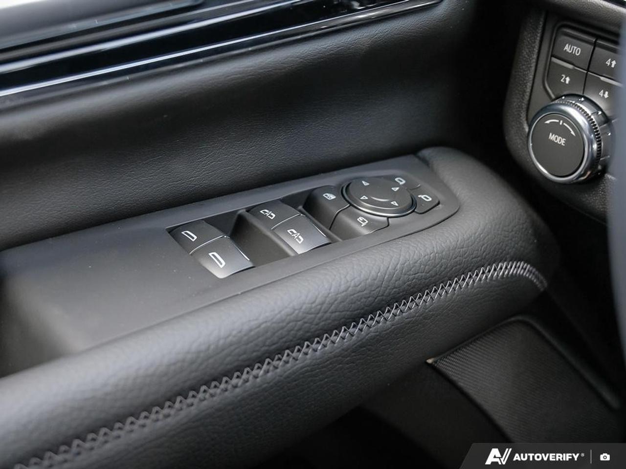 2026 GMC Yukon XL 4WD 4DR DENALI Photo