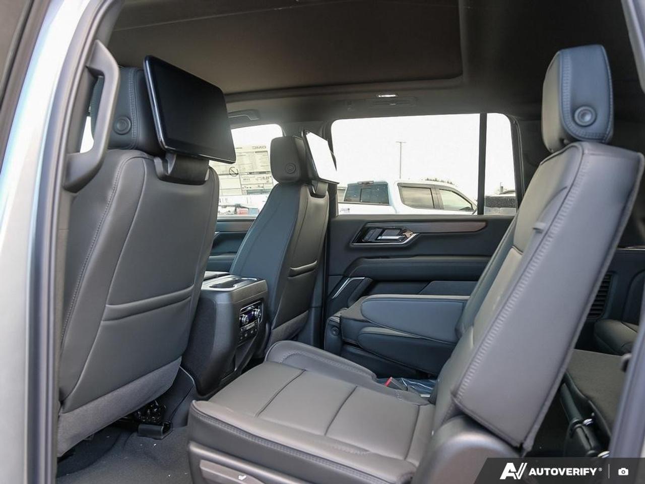 2026 GMC Yukon XL 4WD 4DR DENALI Photo