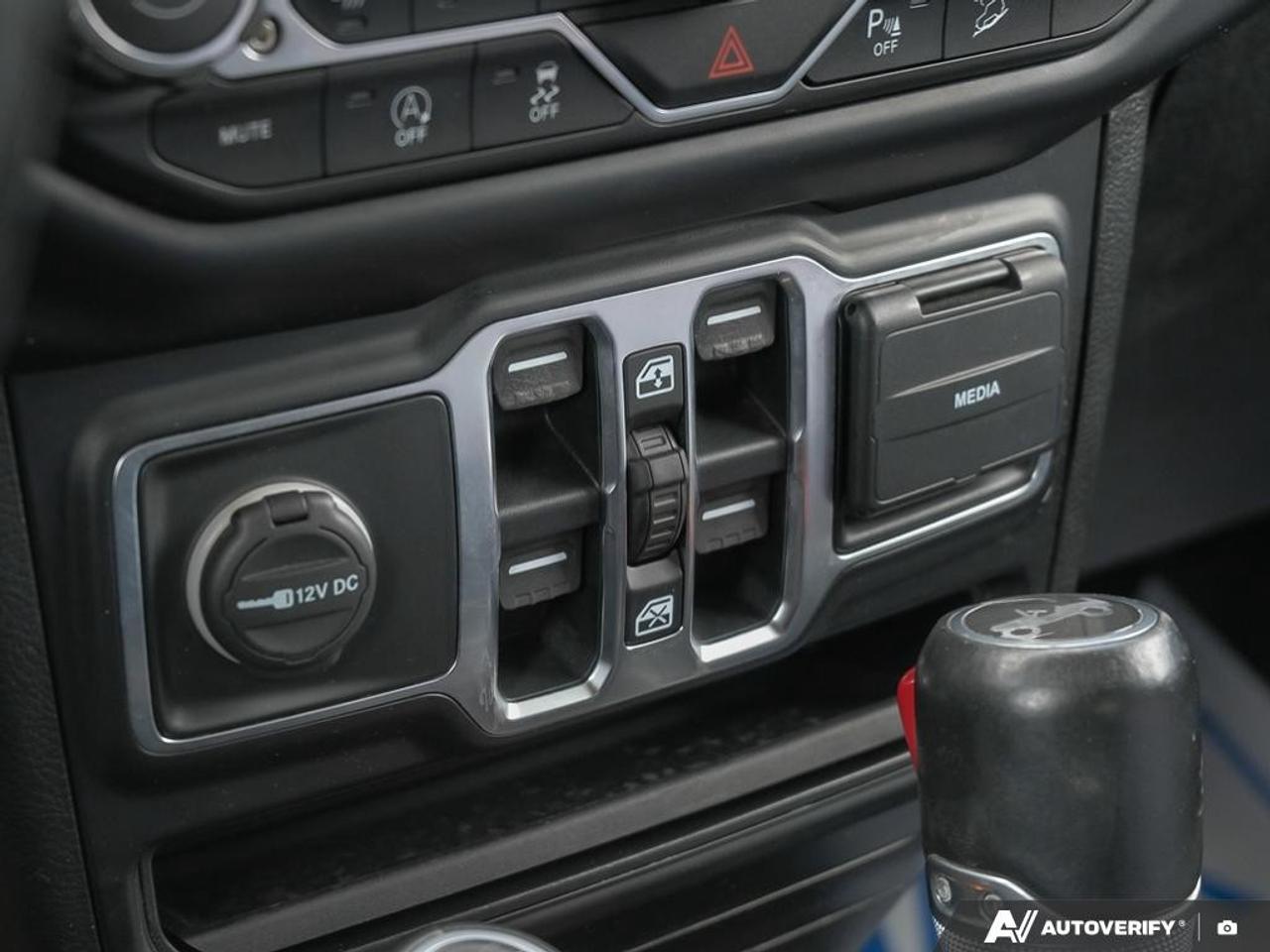 2020 Jeep WRANGLER UNLIMITED Sahara 4x4 Photo