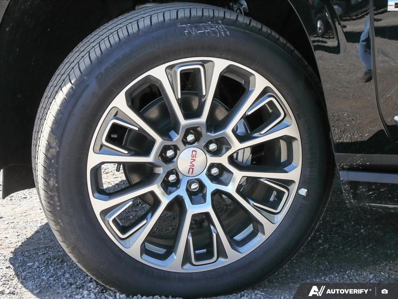 2026 GMC Yukon XL 4WD 4DR DENALI Photo