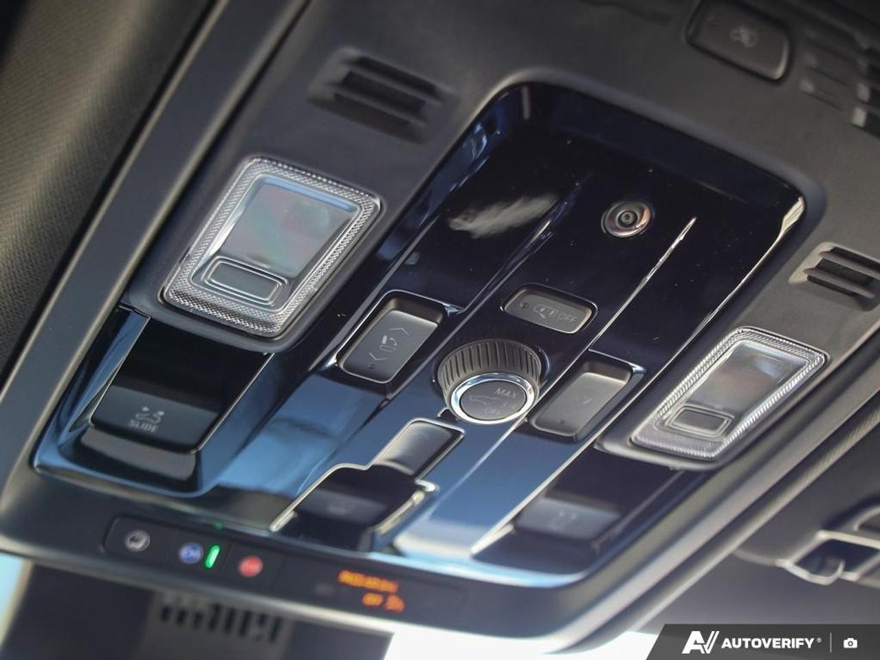 2026 GMC Yukon XL 4WD 4DR DENALI Photo