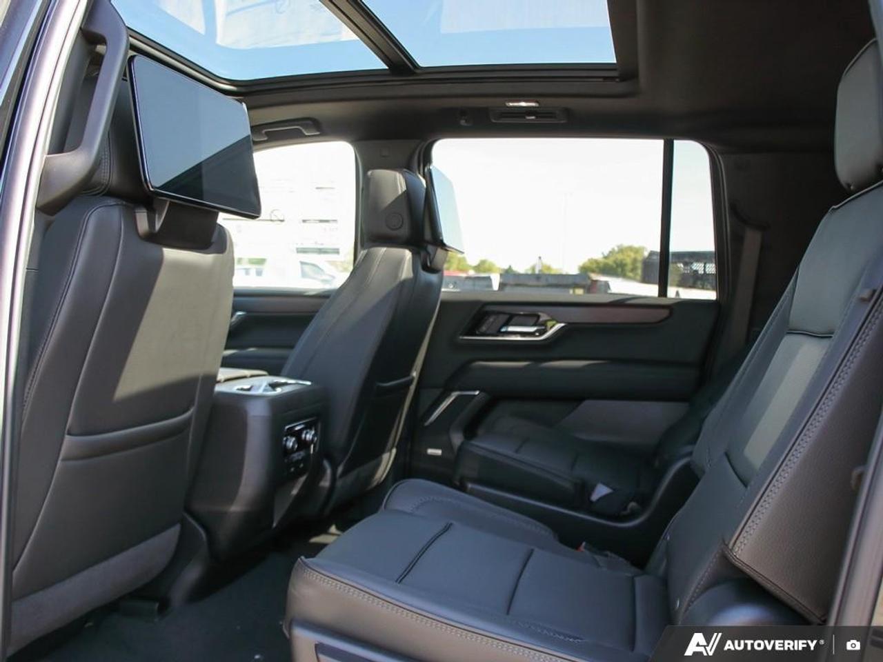 2026 GMC Yukon XL 4WD 4DR DENALI Photo