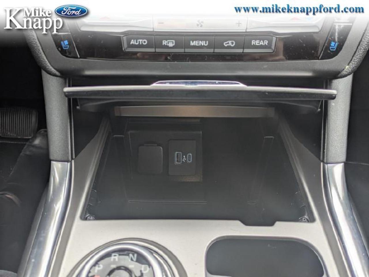 2020 Ford Explorer ST Photo